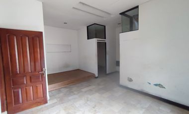 Dijual Rumah Lantai 2 okasi : Jl Suli , Desa Dangin Puri Kangin, Kecamatan Denpasar Utara, Kota Denpasar