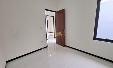 DIJUAL RUMAH SIAP HUNI 700 JUTAAN SHM DI SUKOHARJO NGAGLIK DEKAT KAMPUS UII JOGJA