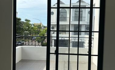 Rumah Golf Island PIK, Uk 5x15 (3 Lantai) Termurah