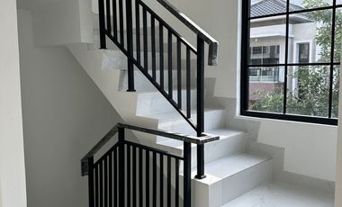 Rumah Golf Island PIK, Uk 5x15 (3 Lantai) Termurah