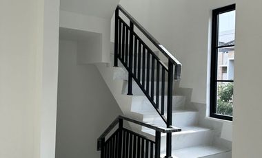 Rumah Golf Island PIK, Uk 5x15 (3 Lantai) Termurah