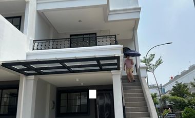 Rumah Golf Island PIK, Uk 5x15 (3 Lantai) Termurah