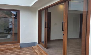 VILLA 3 BR FOR SALE – BATUR SARI STREET AREA, SANUR, SOUTH DENPASAR