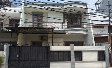 Dekat Pusat Kuliner Teluk Gong & Daan Mogot, Disewakan Rumah 2 Lantai Siap Huni Taman Permata Indah Jakarta Utara