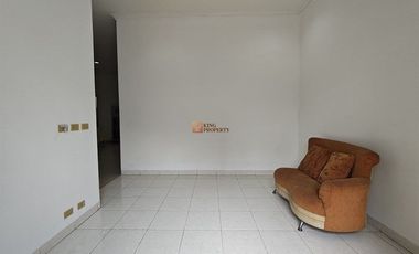 Dekat Pusat Kuliner Teluk Gong & Daan Mogot, Disewakan Rumah 2 Lantai Siap Huni Taman Permata Indah Jakarta Utara