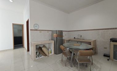 Dekat Pusat Kuliner Teluk Gong & Daan Mogot, Disewakan Rumah 2 Lantai Siap Huni Taman Permata Indah Jakarta Utara