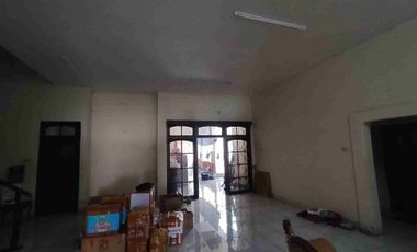 Rumah Sewa Cempaka Putih Lokasi Cocok Usaha Cafe Kuliner Jakarta Pusat disewakan Rumah Cempaka Putih