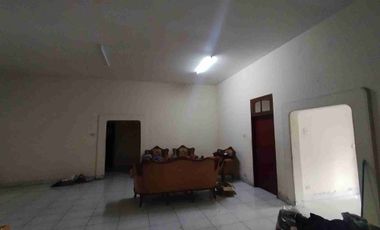 Rumah Sewa Cempaka Putih Lokasi Cocok Usaha Cafe Kuliner Jakarta Pusat disewakan Rumah Cempaka Putih