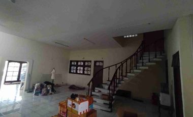 Rumah Sewa Cempaka Putih Lokasi Cocok Usaha Cafe Kuliner Jakarta Pusat disewakan Rumah Cempaka Putih