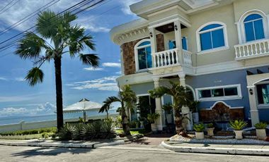 Beachfront House in a secured and peaceful subdivision