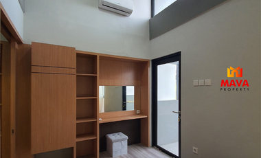 GRAND WISATA RUMAH SEWA