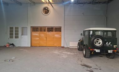 Disewakan gudang pinggir jalan boulevard di jalan cendrawasih