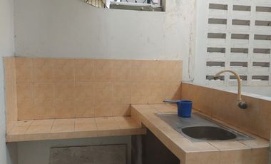 Ruko 2 Lantai Unfurnished Tepi Ringroad Utara Area Depok Sleman