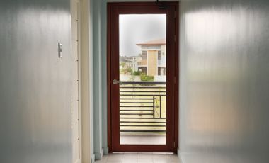 Sacrifial price from 16M to 12.8M 4 Bedroom Corner House & Lot in Bloomfields Heights by Robinson Home