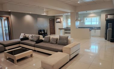 Zenith Central 4BR Penthouse 230sqm Home-Office Parking Cebu Business Park