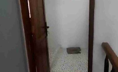 Rumah disewakan kontrakan tahunan rumah baru renovasi pondok kelapa duren sawit jakarta timur