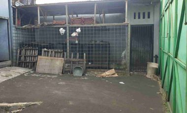 Gudang di Jalan Hasyim Ashari Cipondoh Raya Tangerang Kota