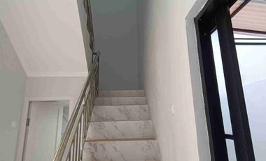 Dijual Rumah 2 Lantai Ready Stok Ke Grand Wisata 10 menit