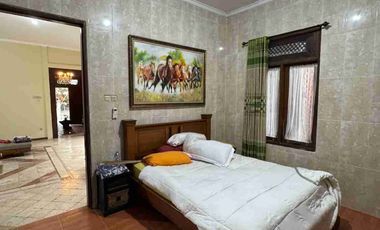 Rumah Cantik Classic Di Maguwoharjo