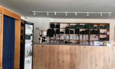 Cumbaya Vendo local centro comercial Plaza del Rancho San Francisco