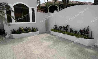 Renta de casa Urbanización Aquamarina Samborondon