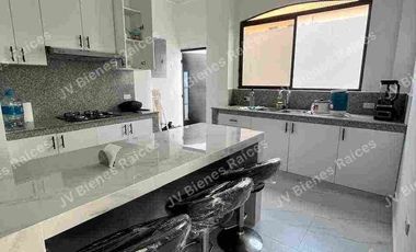 Renta de casa Urbanización Aquamarina Samborondon