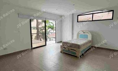 Renta de casa Urbanización Aquamarina Samborondon