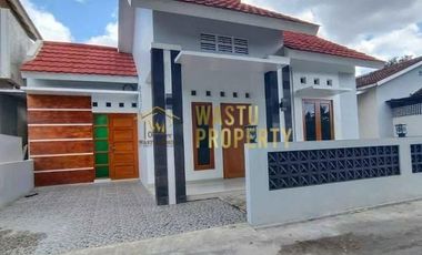 DIJUAL 1 UNIT RUMAH SIAP HUNI SHM 600 JUTAAN DI HARJOBINANGUN PAKEM JOGJA DEKAT KAMPUS UII