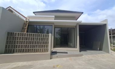 DIJUAL RUMAH MODERN 700 JUTAAN DEKAT BANDARA ADI SUCIPTO SHM DI PURWOMARTANI KALASAN SLEMAN