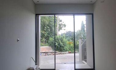 DIJUAL RUMAH MODERN 700 JUTAAN DEKAT BANDARA ADI SUCIPTO SHM DI PURWOMARTANI KALASAN SLEMAN
