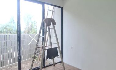 DIJUAL RUMAH MODERN 700 JUTAAN DEKAT BANDARA ADI SUCIPTO SHM DI PURWOMARTANI KALASAN SLEMAN