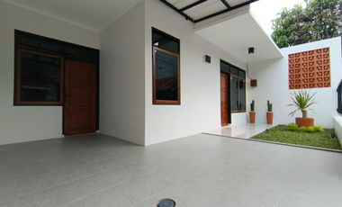 Rumah baru renovasi Komplek Santosa Asih belakang RS Al-Islam Kota Bandung