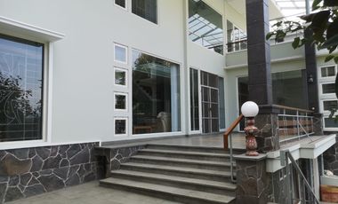 Rumah Mewah Terawat di Pitaloka Kota Baru Parahyangan