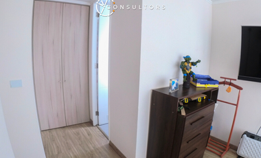 Depto San Nicolás, San Miguel / Estacionamiento Y Bodega