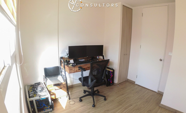 Depto San Nicolás, San Miguel / Estacionamiento Y Bodega