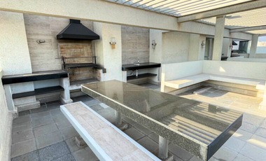 Depto San Nicolás, San Miguel / Estacionamiento Y Bodega