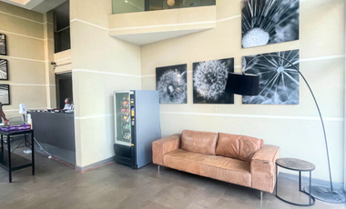 Depto San Nicolás, San Miguel / Estacionamiento Y Bodega