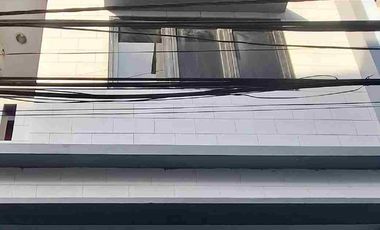 sewa rumah Pademangan 3 lantai 5 x 13 hanya 60juta/th loh