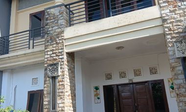 Dijual rumah minimalis 2 lantai full furnish area jalan siulan denpasar timur