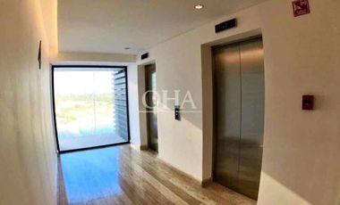 Departamento en puerto Cancún junto a la plaza venta o renta