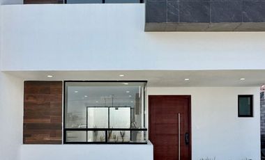 Casa en Venta en fraccionamiento seguro, a 45 min de CDMX. Monterreal Pachuca. Cuspide II