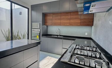 Casa en Venta en fraccionamiento seguro, a 45 min de CDMX. Monterreal Pachuca. Cuspide II