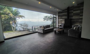 Casa en Arriendo en Alto de Palmas  De Envigado Antioquia