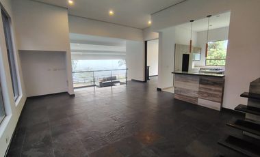 Casa en Arriendo en Alto de Palmas  De Envigado Antioquia