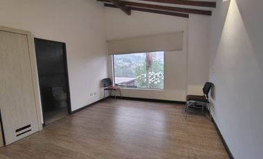 Casa en Arriendo en Alto de Palmas  De Envigado Antioquia