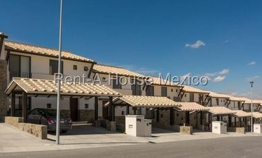 Casa de tres recámaras en venta en Zibatá, Querétaro