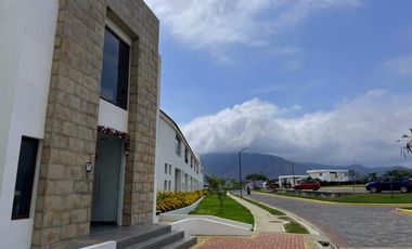 HERMOSO DEPARTAMENTO DE VENTA EN EL CLUB DE GOLF MONTECRISTI!!  VISTA AL CAMPO!!