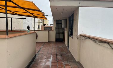 SE VENDE CASA DE DOS PISOS INDEPENDIZADAS EN SANTA PATRICIA  - 1ERA. ETAPA - LA MOLINA  -  VIVE E INVIERTE EN LA MOLINA