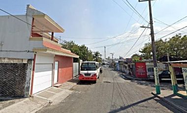 REMATO CASA EN VERACRUZ CENTRO POCITOS Y RIVERA