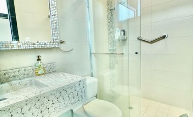 SAN LORENZO: DEPARTAMENTO FRENTE AL MAR CON PISCINA Y ROOFTOP